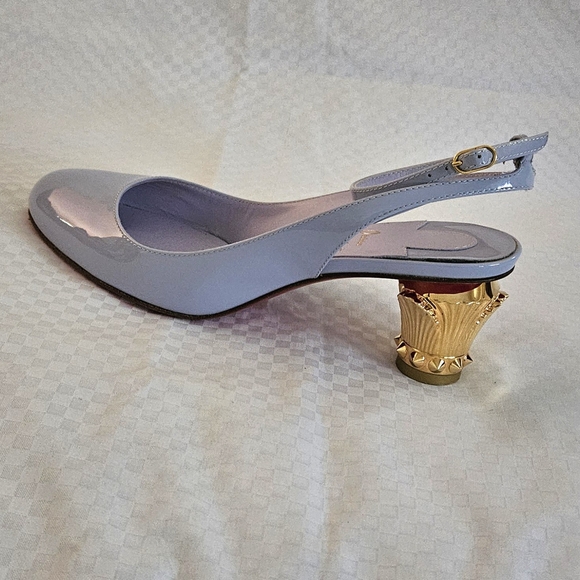 Women's Christian Louboutin Light Grey Patent Leather Luxury Heels Size 6 US - Picture 11 of 16